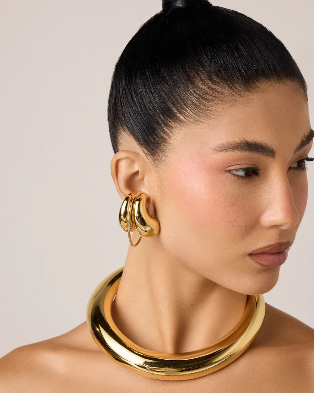 CICLO EARHOOK