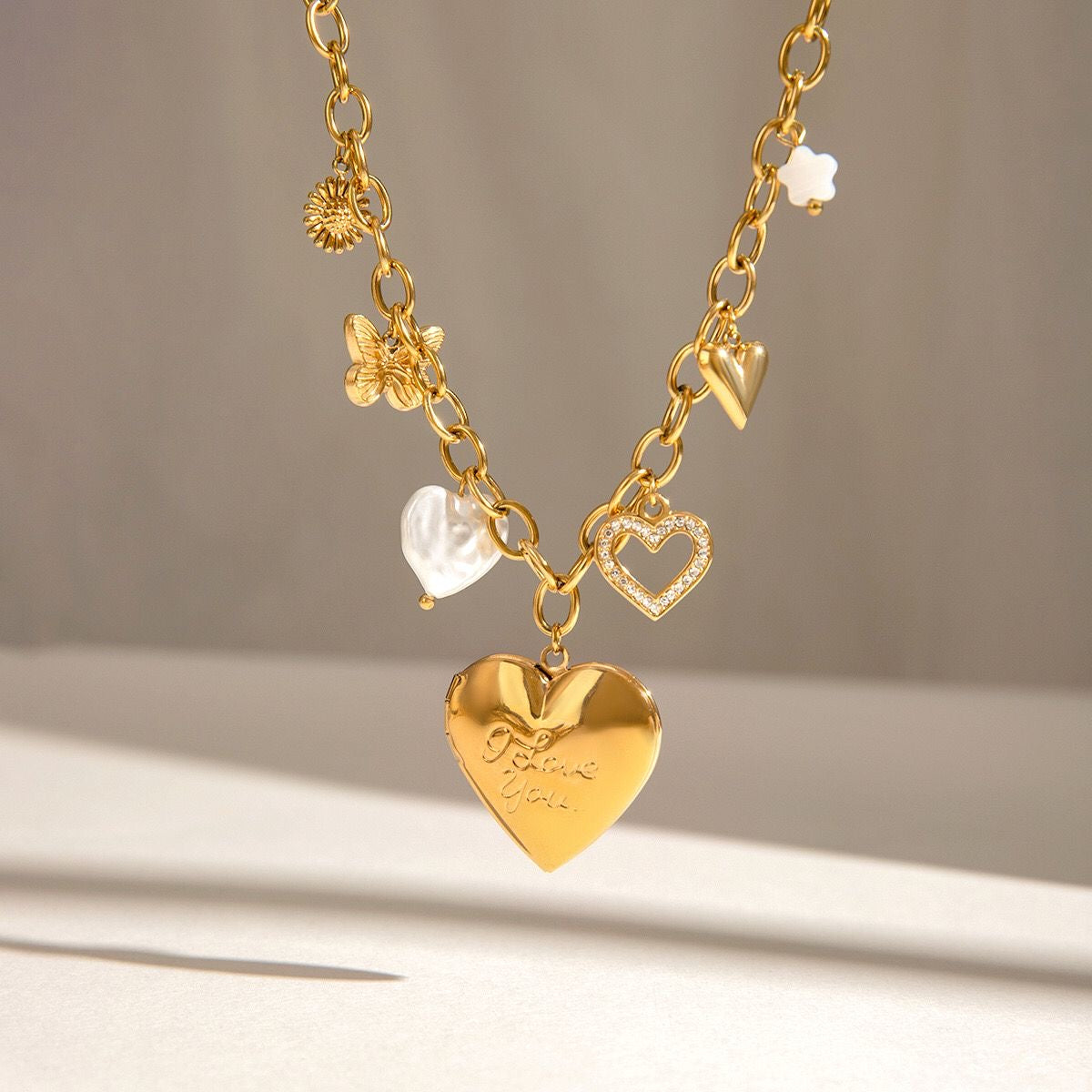 SUMMER LOVE NECKLACE