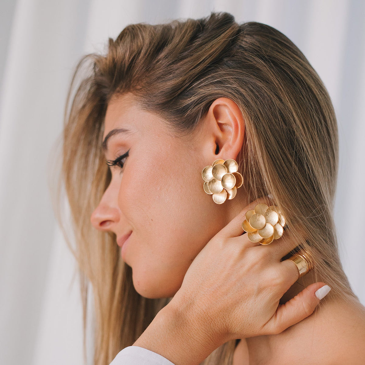 NIDO EARRINGS