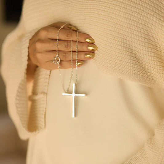 LA CRUZ NECKLACE