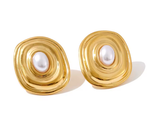 PEARL SQUARE STUDS