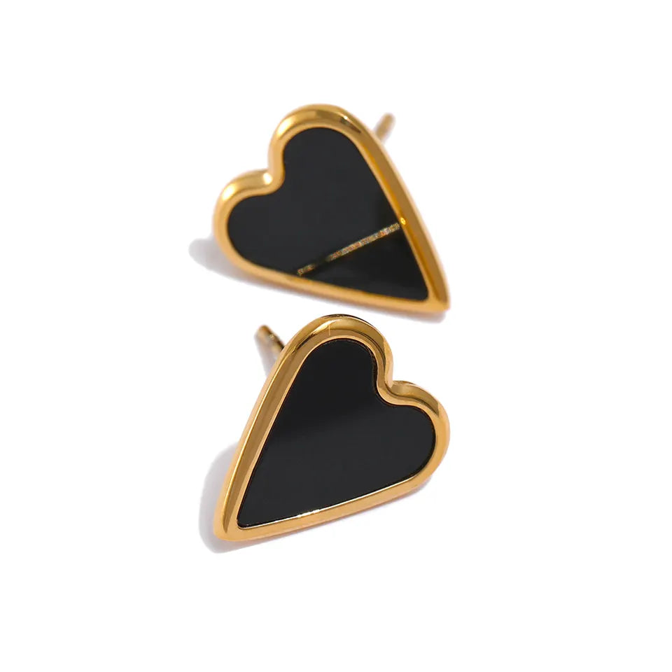 BLACK HEART STUD