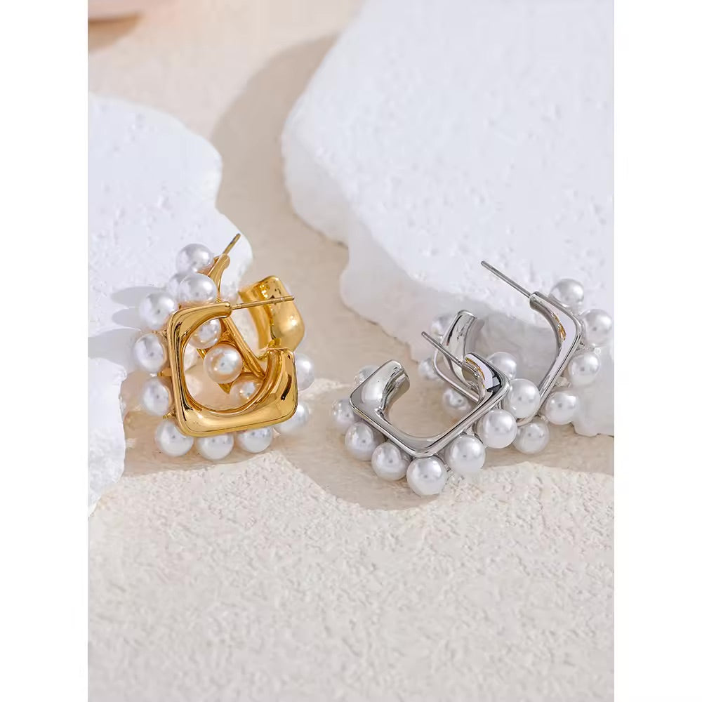 SQUARE PEARL HOOP