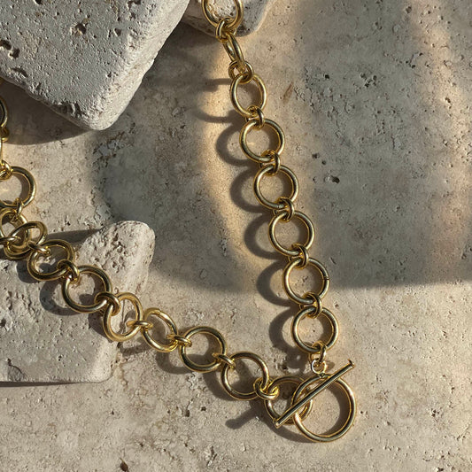 LOOP NECKLACE