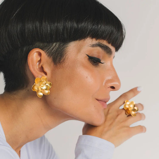 OLIVE EARRINGS