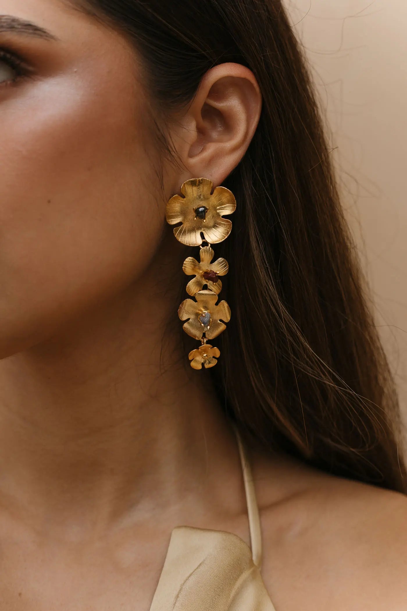ZAFIRO EARRINGS