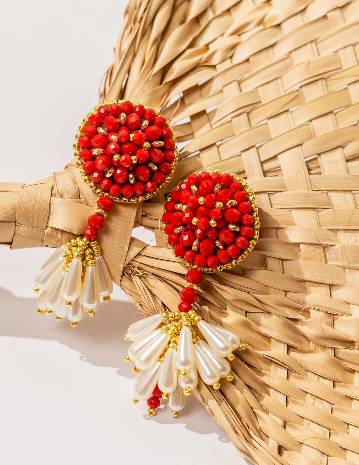 ARETES ROJO MAGICO